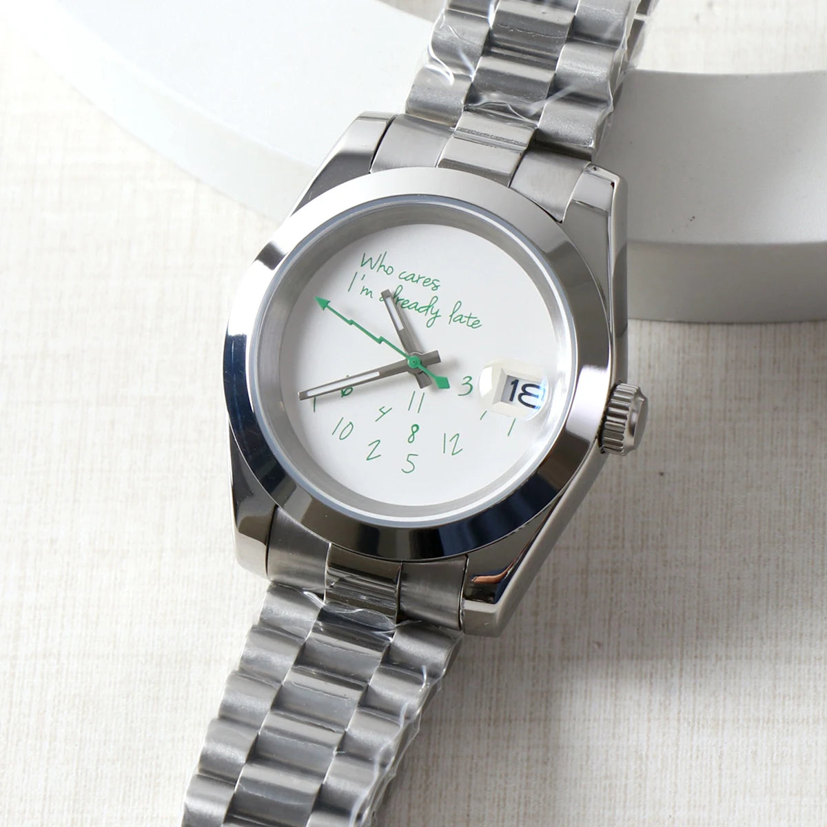 Fashionably Late - Smooth Bezel