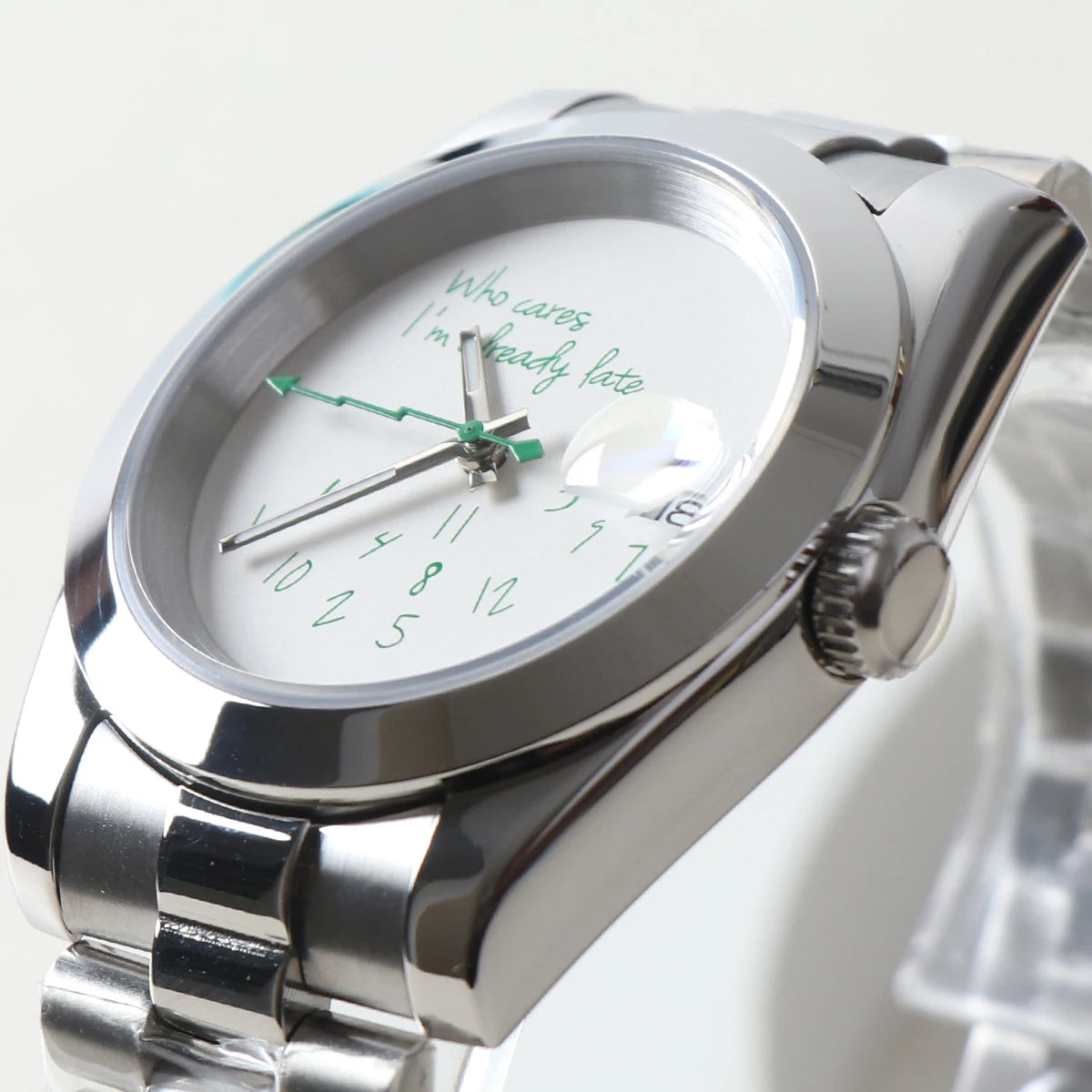 Fashionably Late - Smooth Bezel